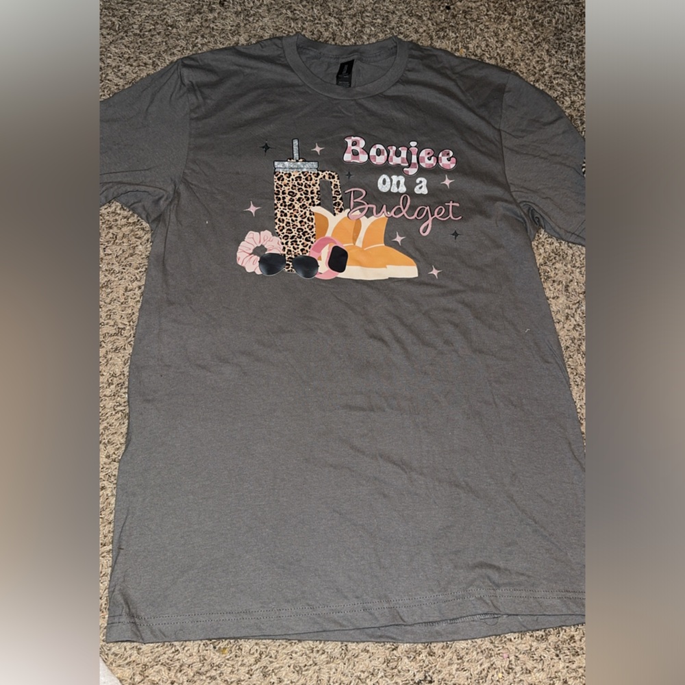 Customized short sleeves top